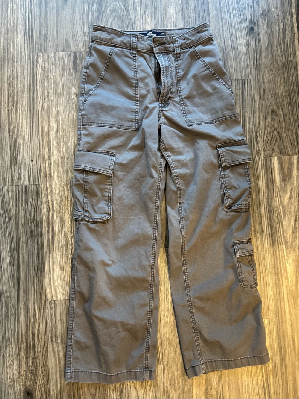 Hollister High Rise Cargo Pants
